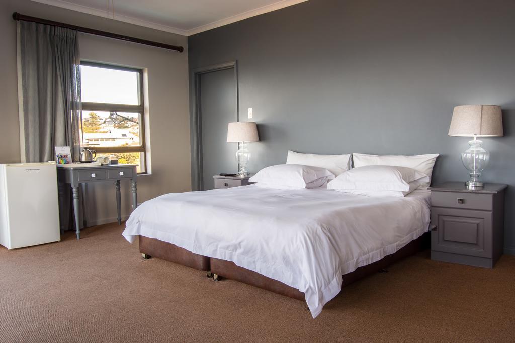 Hotel Edward Charles Manor Mossel Bay Exterior foto